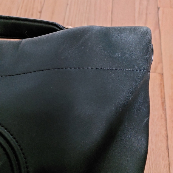 Tory Burch Fleming Hobo Bag Black Leather - Picture 3 of 15